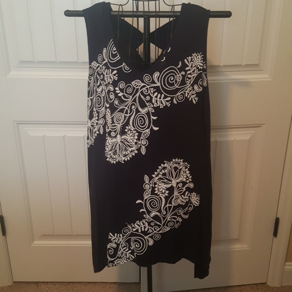 Navy with white embroidered shark hem tank top